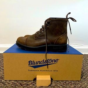 Brown Blundstone boots, women’s size 7.5